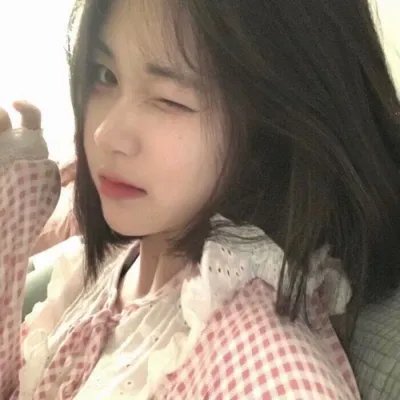 阿罗有枝彩色笔